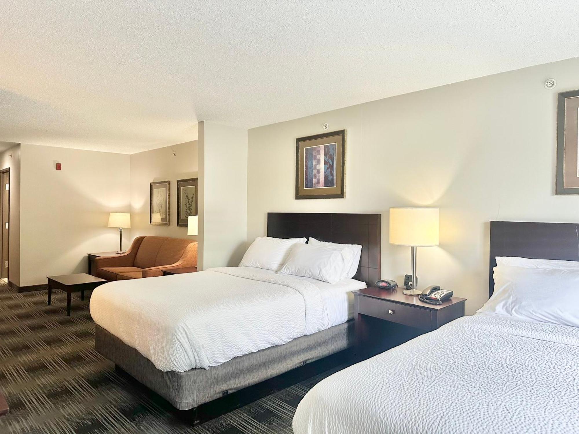 Holiday Inn Express And Suites Meriden By Ihg Exterior photo